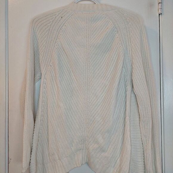 Ricky's WhiteâKittedâCardiganâSweater - Picture 7 of 10